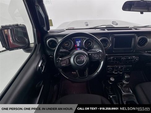 Used 2022 Jeep Gladiator Sport image 20