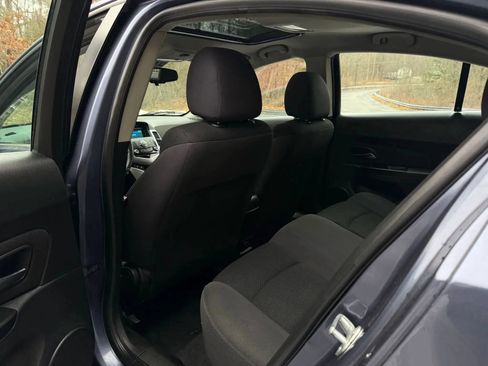 Used 2014 Chevrolet Cruze LT FWD image 16