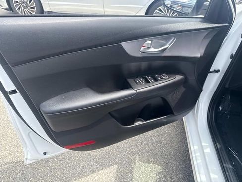 Used 2023 Kia Forte LXS image 16