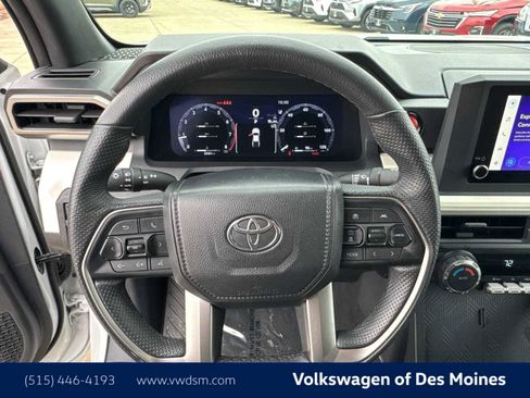 Used 2024 Toyota Tacoma TRD Off-Road image 15