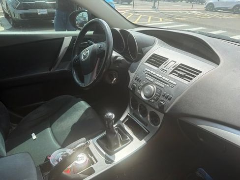 Used 2011 MAZDA MAZDA3 s Sport FWD image 11