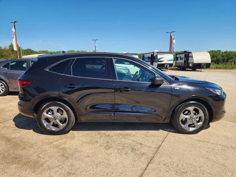 Used 2024 Ford Escape ST-Line image 3