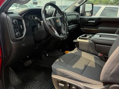 Used 2022 Chevrolet Silverado 3500 LT w/ Convenience Package AWD/4WD image 12
