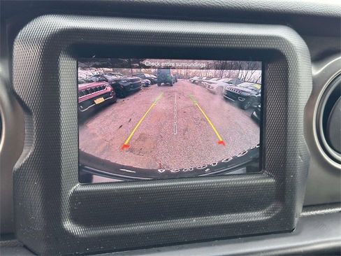 Certified 2022 Jeep Wrangler Unlimited Sport image 39