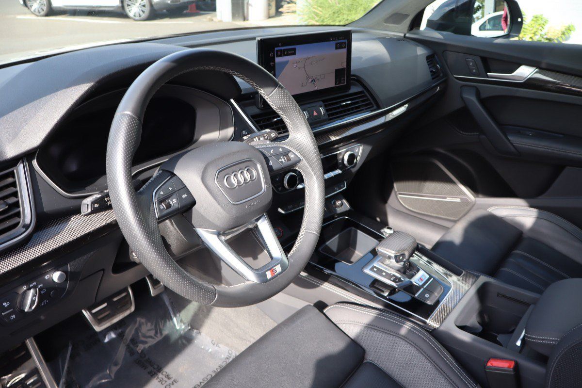 Used 2023 Audi SQ5 Prestige w/ Prestige Package AWD/4WD image 13
