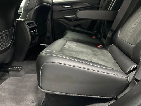Used 2025 Jeep Grand Cherokee Altitude AWD/4WD image 37