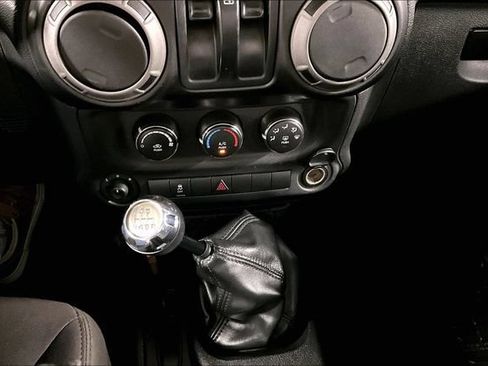 Used 2014 Jeep Wrangler Sport AWD/4WD image 12