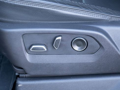 Used 2024 GMC Sierra 1500 Denali image 12