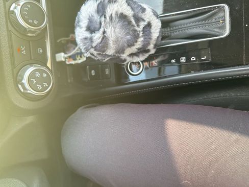 Used 2023 Nissan Kicks SV image 13