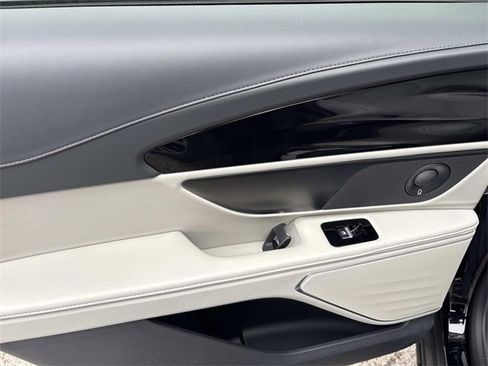 New 2026 Lincoln Nautilus Premier w/ Equipment Group 102A image 19