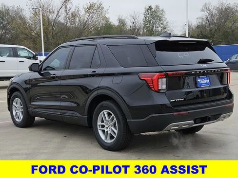 New 2026 Ford Explorer Active w/ Active Comfort Package image 7