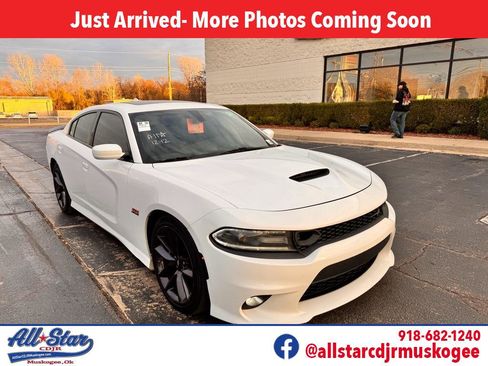 Used 2019 Dodge Charger Scat Pack image 1