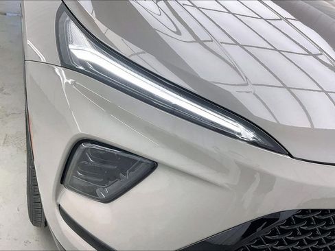 Used 2026 Buick Enclave Sport Touring w/ Super Cruise Package image 16