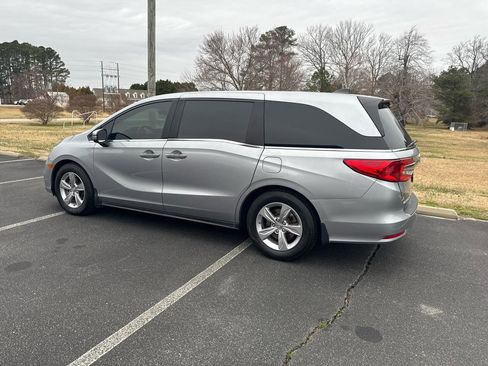 Used 2019 Honda Odyssey EX image 9