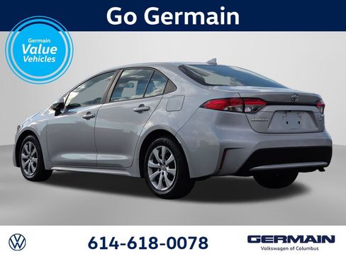 Used 2020 Toyota Corolla LE FWD image 9