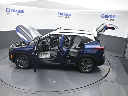 Certified 2023 Kia Seltos S w/ Navigation Package image 46