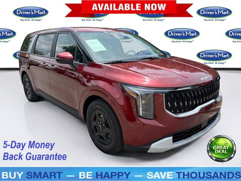 Used 2025 Kia Carnival FWD image 1