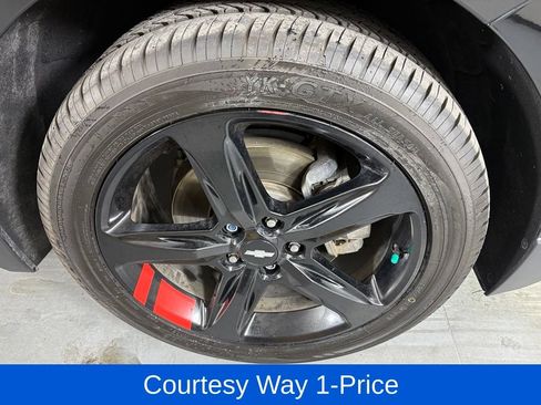 Used 2018 Chevrolet Equinox LT FWD image 13