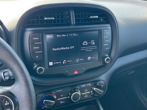 Certified 2022 Kia Soul LX w/ Technology Package image 22