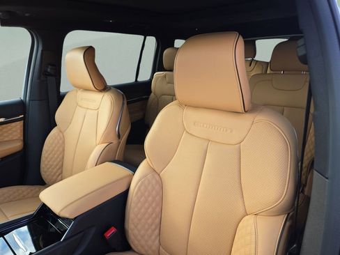 New 2025 Jeep Grand Cherokee L Summit w/ Obsidian Package AWD/4WD image 14