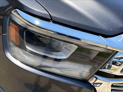 Used 2019 RAM 1500 Laramie AWD/4WD image 26