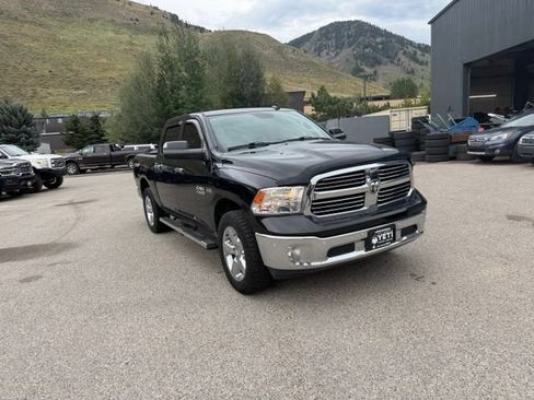 Used 2017 RAM 1500 Big Horn AWD/4WD image 5