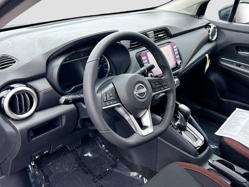 New 2025 Nissan Versa SR w/ Trunk Package FWD image 7