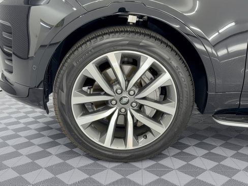Certified 2026 Land Rover Discovery Dynamic SE AWD/4WD image 13