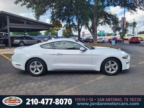 Used 2022 Ford Mustang Coupe RWD image 6