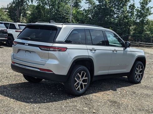 New 2025 Jeep Grand Cherokee Limited image 3