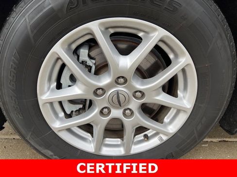 Certified 2022 Chrysler Pacifica Touring-L image 9