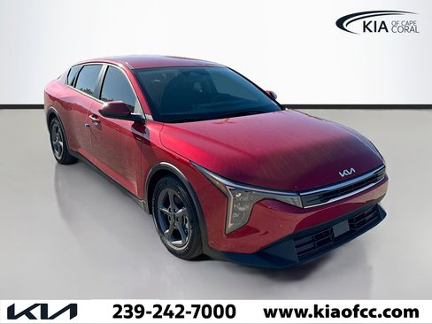 New 2025 Kia K4 LXS image 7