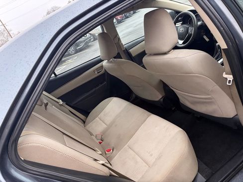 Used 2015 Toyota Corolla LE image 18