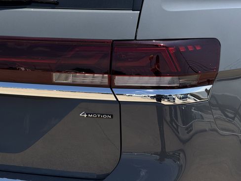 New 2026 Volkswagen Atlas SEL Premium R-Line AWD/4WD image 14