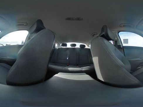 Used 2025 Kia K4 LXS image 37