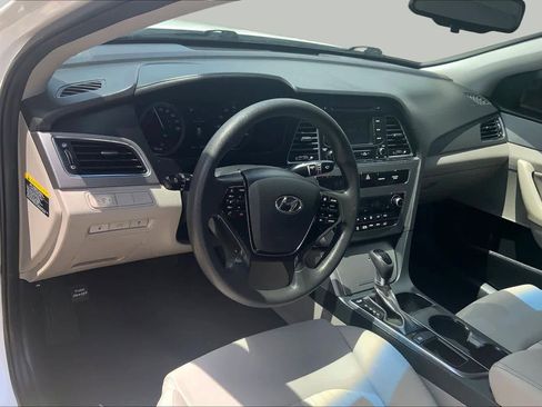 Used 2016 Hyundai Sonata SE FWD image 18