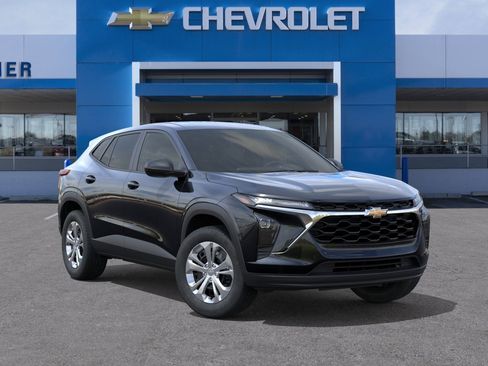 New 2026 Chevrolet Trax LS FWD image 31