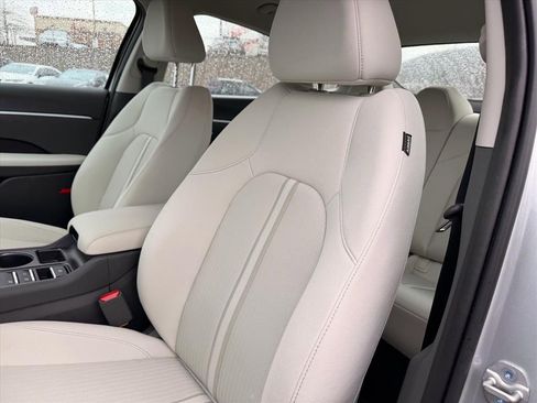 Used 2025 Hyundai Sonata SE image 7