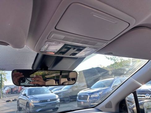 Used 2019 Honda Odyssey EX-L image 17