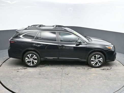 Used 2021 Subaru Outback Limited image 23