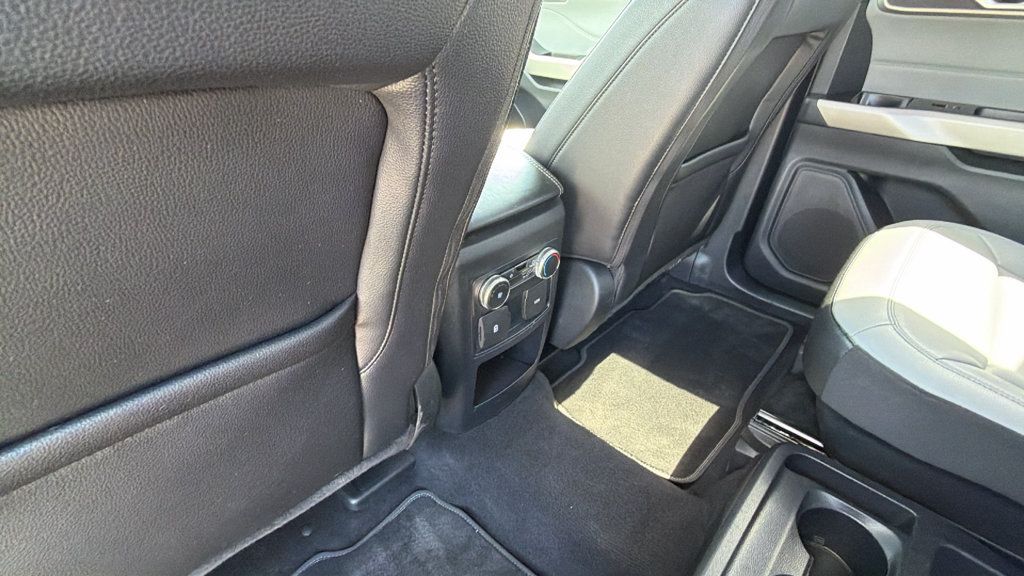 Used 2021 Ford Explorer XLT w/ Equipment Group 202A RWD image 26