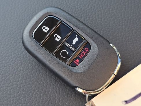 New 2025 Honda Pilot Touring image 36