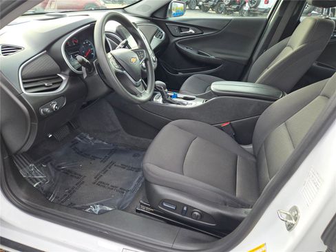 Used 2023 Chevrolet Malibu LT image 25
