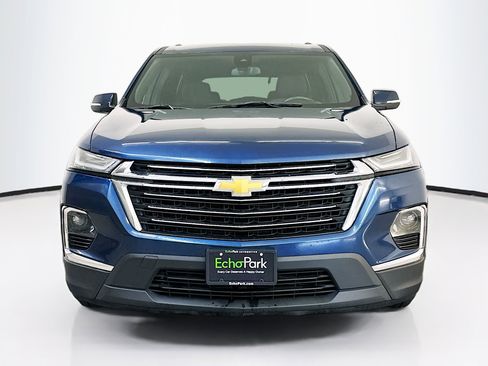 Used 2023 Chevrolet Traverse LT AWD/4WD image 2