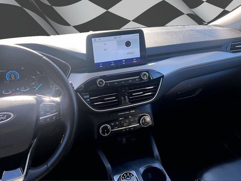 Used 2022 Ford Escape SEL image 4