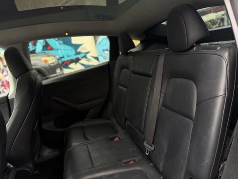 Used 2023 Tesla Model Y Long Range AWD/4WD image 11