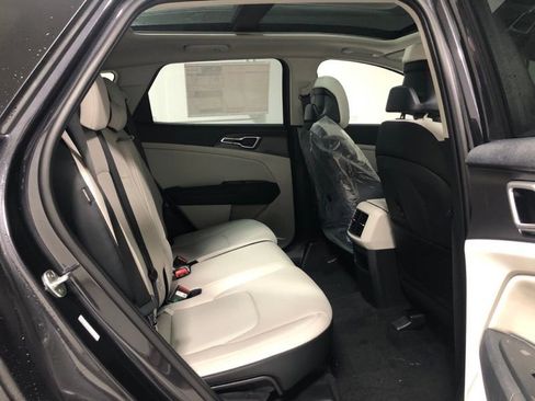 New 2026 Kia Sportage EX w/ EX Panorama Roof Package image 11