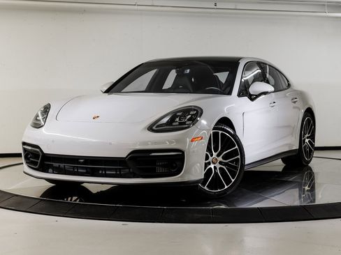 Certified 2023 Porsche Panamera Platinum Edition image 1