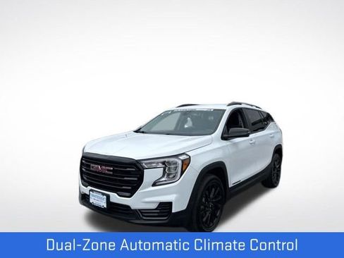 Certified 2023 GMC Terrain SLE w/ Driver Convenience Package AWD/4WD image 10