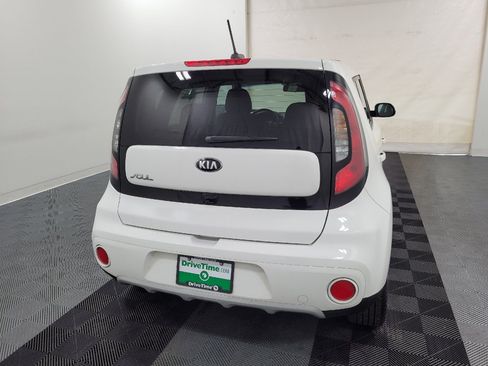Used 2019 Kia Soul + FWD image 7